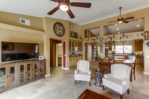 9513 Paseo De Los Castillos, Santee, CA 92071 photo 5