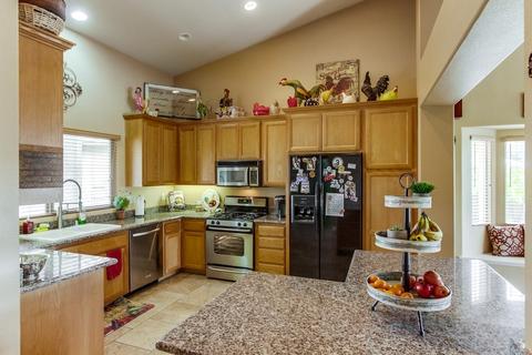 9513 Paseo De Los Castillos, Santee, CA 92071 photo 8