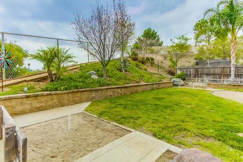 9513 Paseo De Los Castillos, Santee, CA 92071 photo 17