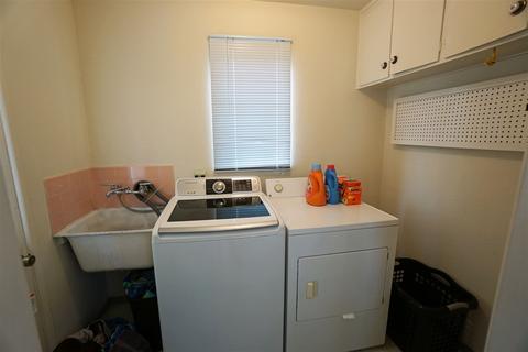 868 Ellen Ln, El Cajon, CA 92019 photo 10