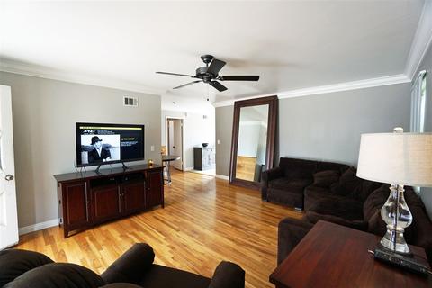 868 Ellen Ln, El Cajon, CA 92019 photo 3