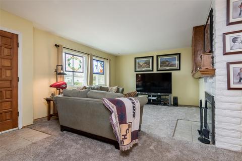 1577 Olive Hills Ave, El Cajon, CA 92021 photo 3