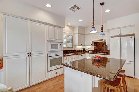 3454 Ravine Dr, Carlsbad, CA 92010 photo 4
