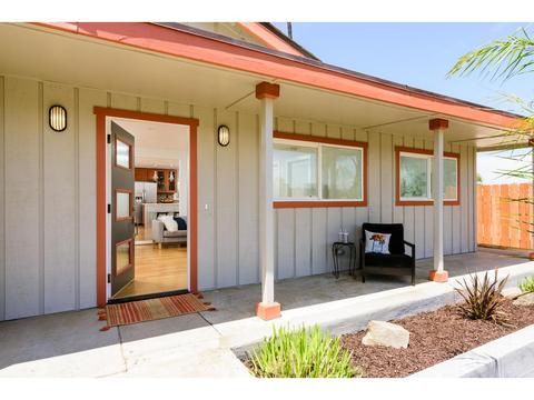 240 Goetting Way, Vista, CA 92083 photo 5