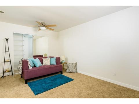 240 Goetting Way, Vista, CA 92083 photo 17