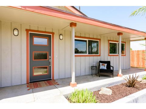 240 Goetting Way, Vista, CA 92083 photo 4