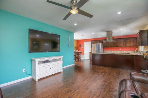 8209 Blossom Ln, Spring Valley, CA 91977 photo 5