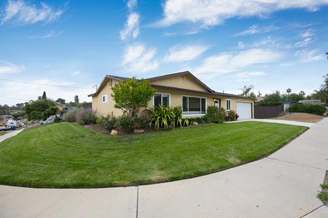 8209 Blossom Ln, Spring Valley, CA 91977 photo 23