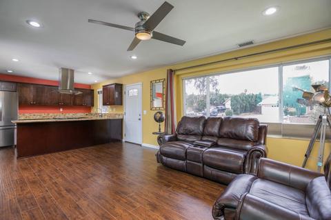 8209 Blossom Ln, Spring Valley, CA 91977 photo 4
