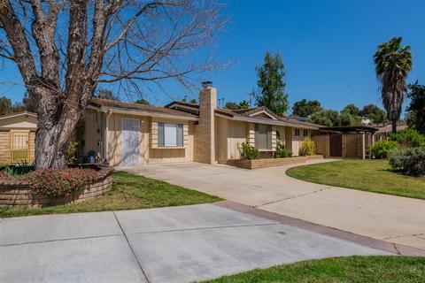 1739 Wind River Rd, El Cajon, CA 92019 photo 1