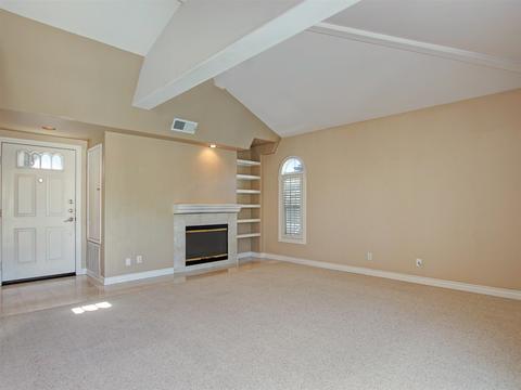 8599 Via Mallorca #E, La Jolla, CA 92037 photo 6