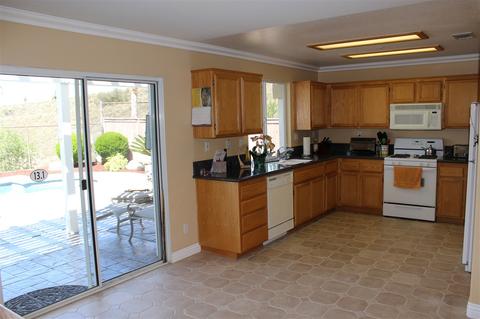 13228 Morning Glory Dr, Lakeside, CA 92040 photo 4