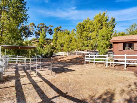 2138 Paseo Donito, Alpine, CA 91901 photo 7