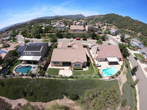 784 Ridgemont Cir, Escondido, CA 92027 photo 4