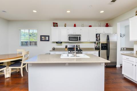 524 Dana Ln, Escondido, CA 92027 photo 6