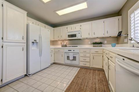610 Shadow Tree Dr, Oceanside, CA 92058 photo 5