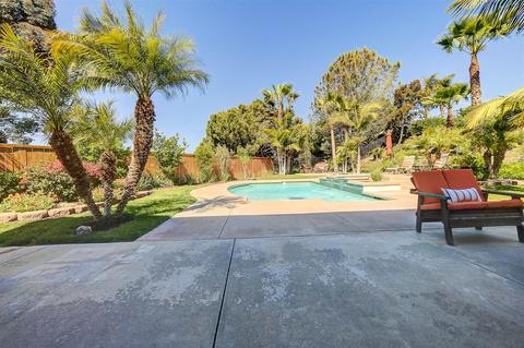 610 Shadow Tree Dr, Oceanside, CA 92058 photo 17