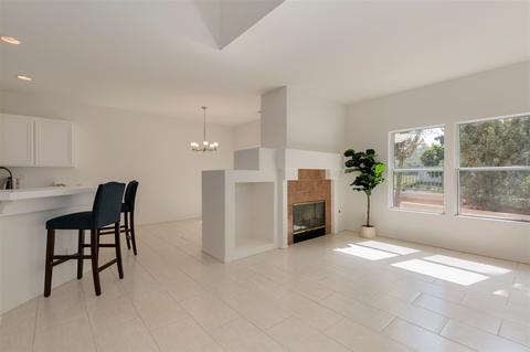 1011 Laguna Seca Loop, Chula Vista, CA 91915 photo 5