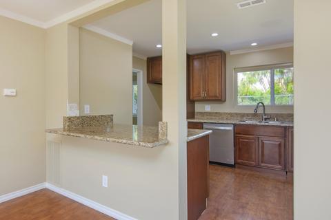 1759 Round Tree Dr, Oceanside, CA 92056 photo 5