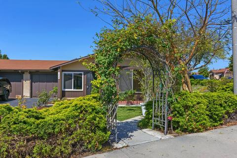 1759 Round Tree Dr, Oceanside, CA 92056 photo 3