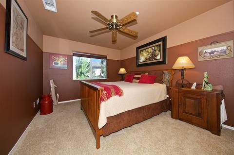 10109 Challenger Ct, Spring Valley, CA 91978 photo 16