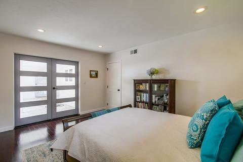 6445 Avenida Wilfredo, La Jolla, CA 92037 photo 11