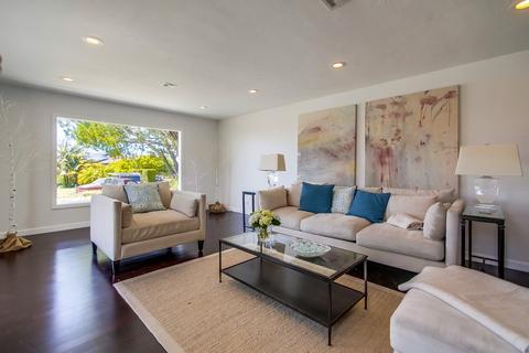 6445 Avenida Wilfredo, La Jolla, CA 92037 photo 3