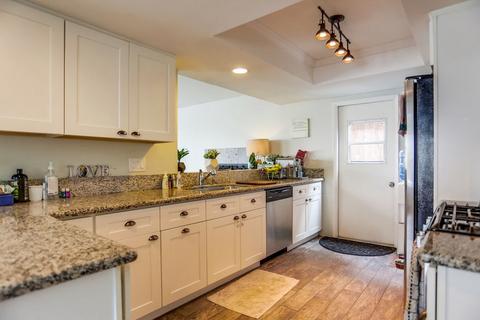 1305 Neptune Ave, Encinitas, CA 92024 photo 9