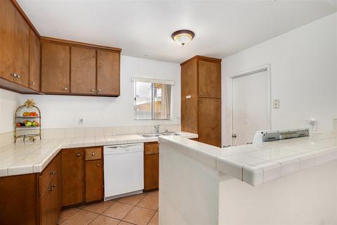 310 E Lincoln Ave, Escondido, CA 92026 photo 8