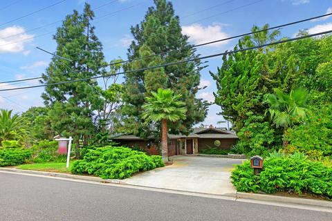 1679 Ridgeway St, Oceanside, CA 92054 photo 1