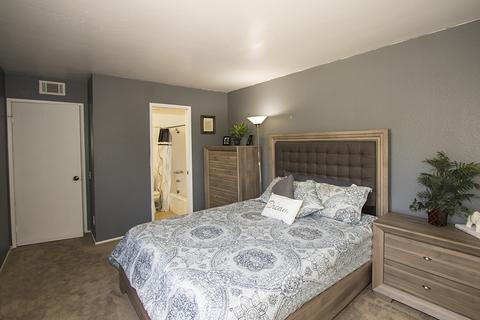 9446 Carlton Oaks Dr #B, Santee, CA 92071 photo 21