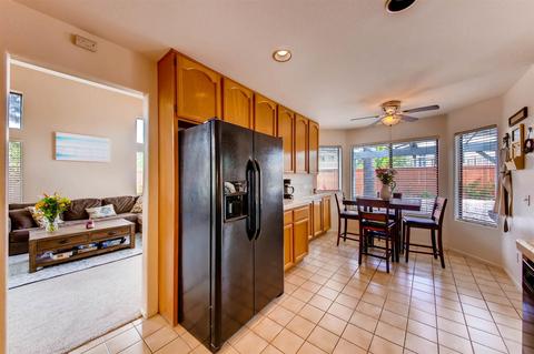4504 Corte Pastel, Oceanside, CA 92056 photo 9