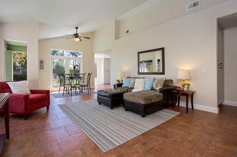 4217 Via Tercero, Oceanside, CA 92056 photo 3