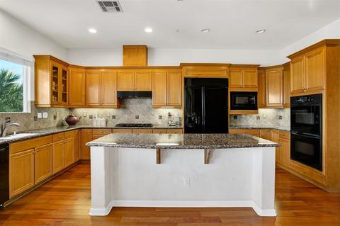2588 La Serena, Escondido, CA 92025 photo 3