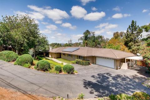 3435 Ryan Dr, Escondido, CA 92025 photo 2