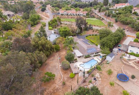 3435 Ryan Dr, Escondido, CA 92025 photo 3