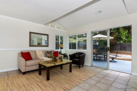 1727 Avenida De Suenos, Oceanside, CA 92056 photo 9