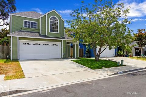 1727 Avenida De Suenos, Oceanside, CA 92056 photo 2