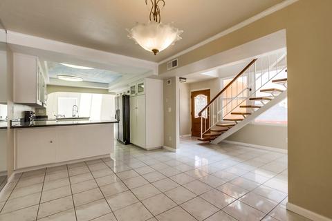 8 Gingertree Ln, Coronado, CA 92118 photo 8