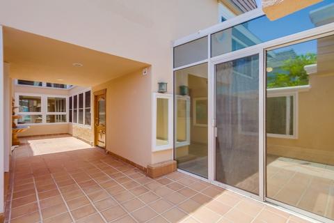 8 Gingertree Ln, Coronado, CA 92118 photo 3