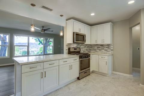 3624 Kenwood Dr, Spring Valley, CA 91977 photo 9