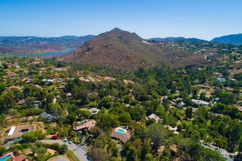 3133 Montesano Rd, Escondido, CA 92029 photo 3