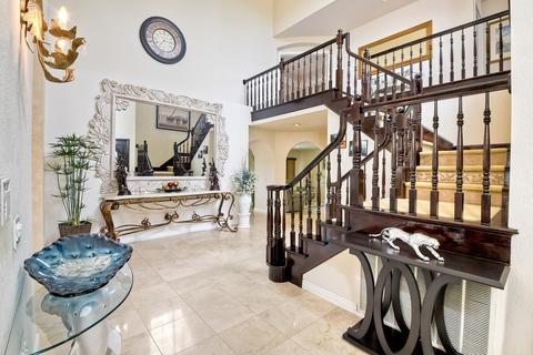 1889 Cabernet Dr, Chula Vista, CA 91913 photo 2