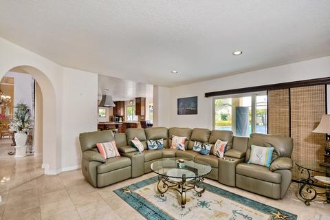 1889 Cabernet Dr, Chula Vista, CA 91913 photo 8
