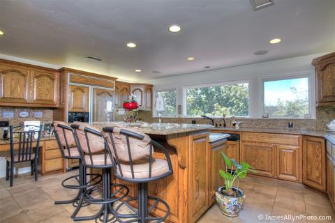 4072 Star Track Way, Fallbrook, CA 92028 photo 6