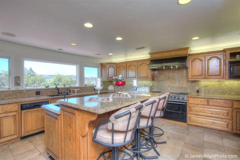 4072 Star Track Way, Fallbrook, CA 92028 photo 8