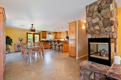 10115 Strathmore Dr, Santee, CA 92071 photo 7