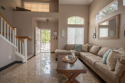 997 E Bel Air Dr, Vista, CA 92084 photo 4