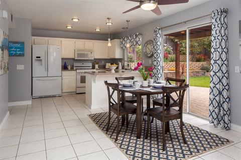 2358 Brookhaven Pass, Vista, CA 92081 photo 6
