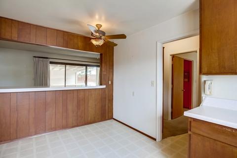2042 Lee Dr, Escondido, CA 92027 photo 8
